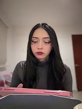 JIORYOvO online show from 04-21-26, 03:13