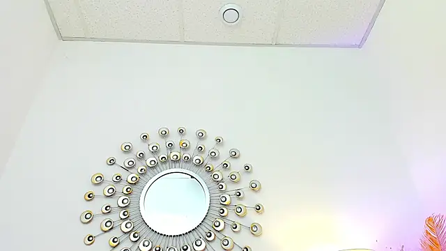 Snapshot of MonaRicci chatting on 07-12-26, 05:31 MonaRicci online show from 07-12-26, 05:31