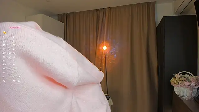 Xo Laura online show from 02-22-26, 06:39