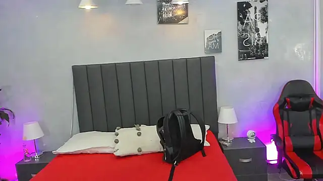Snapshot of kendra_london chatting on 07-14-26, 11:27 kendra london online show from 07-14-26, 11:27