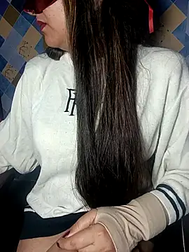 Snapshot of Sexy_leone chatting on 11-21-25, 05:33 Sexy leone online show from 11-21-25, 05:33