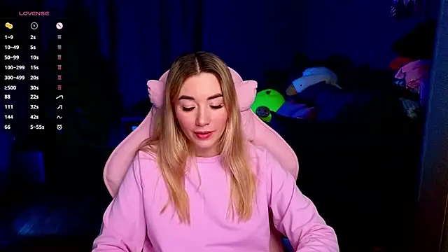 Rosie Mac online show from 03-06-26, 01:13