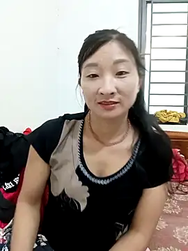 Snapshot of wees-lind chatting on 11-30-25, 01:20 wees-lind online show from 11-30-25, 01:20