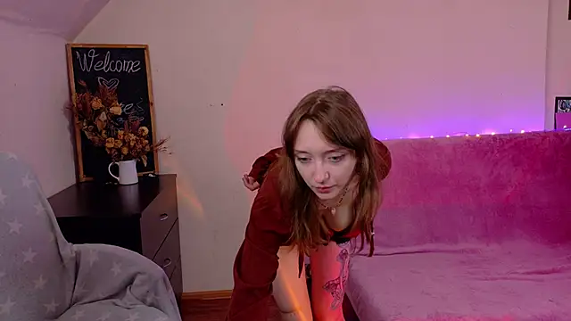 TinyMuse  online show from 11-09-25, 09:40