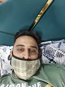 Snapshot of ITZ_GURU chatting on 07-04-26, 03:29 ITZ GURU online show from 07-04-26, 03:29