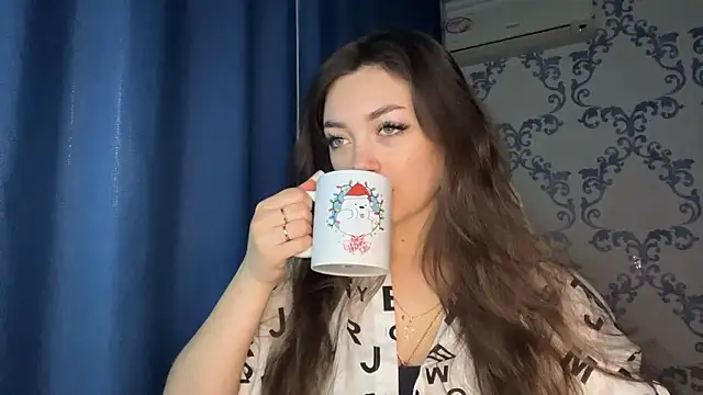 TwotyBright online show from 02-16-26, 06:09