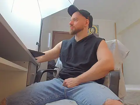 Ryanstone  online show from 03-28-26, 07:41