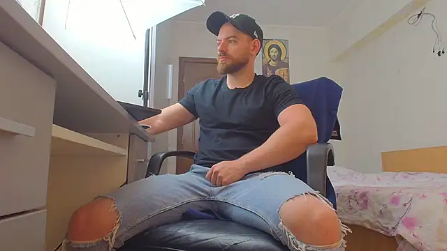 Ryanstone  online show from 05-13-26, 03:15
