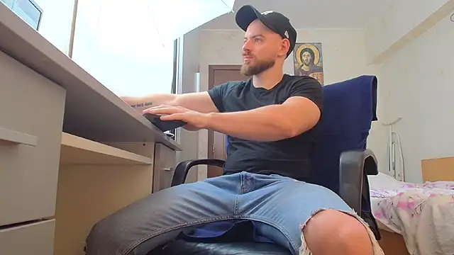 Ryanstone  online show from 05-20-26, 07:25