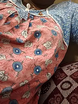 hyd couple7878 online show from 01-10-26, 03:30