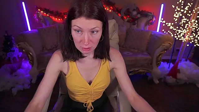 AmiraGoldd online show from 01-16-26, 01:59