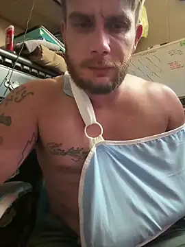 Snapshot of bkuterbach2015 chatting on 12-22-25, 06:27 bkuterbach2015 online show from 12-22-25, 06:27