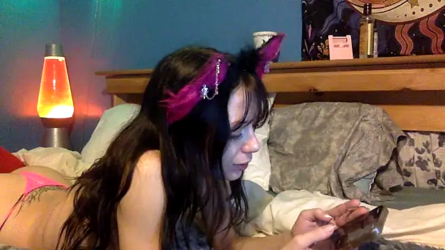 kittenkisses3 online show from 11-09-25, 06:55