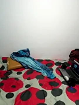 AlexanderBianchi2 online show from 12-19-25, 10:22