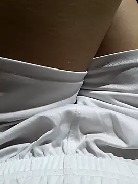 Snapshot of bluma24 chatting on 11-09-25, 03:16 bluma24 online show from 11-09-25, 03:16