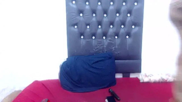 AUGUSTBLOOMxx online show from 02-18-26, 11:39