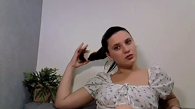 KiraHoney online show from 11-08-25, 10:08