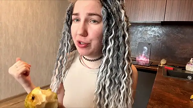 GeraldineStevenson online show from 03-03-26, 08:09