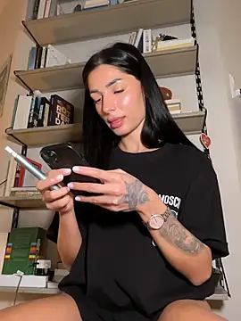 VickyM99 online show from 03-21-26, 08:19