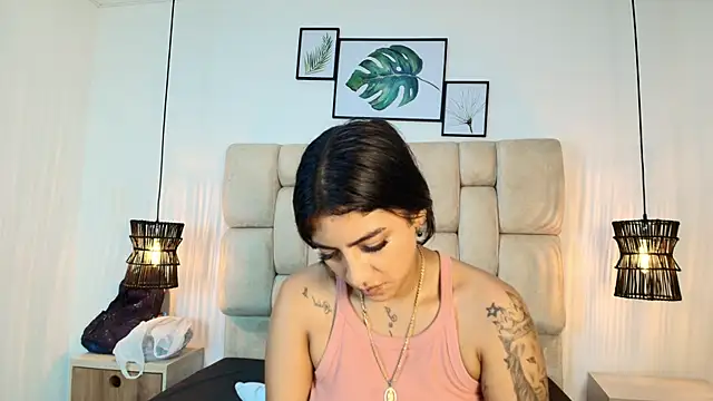 Snapshot of KimberlyFox_t chatting on 06-05-26, 12:55 KimberlyFox t online show from 06-05-26, 12:55
