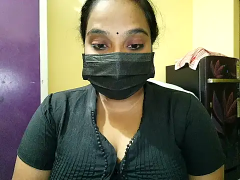 Snapshot of Mathi_cam chatting on 06-16-26, 03:58 Mathi cam online show from 06-16-26, 03:58