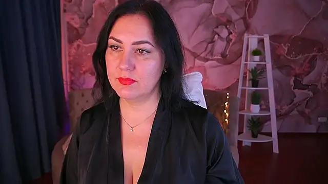 VelvetLuck online show from 11-18-25, 02:43