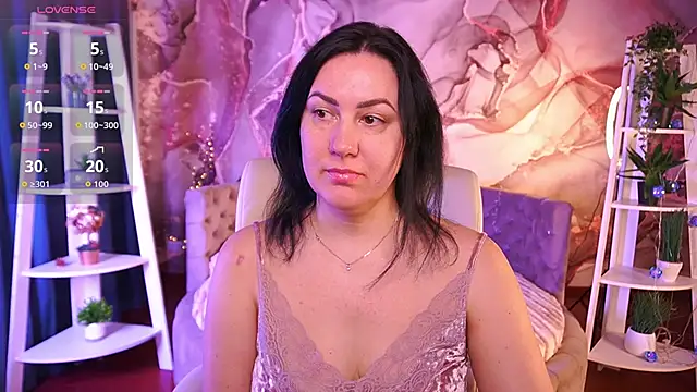 VelvetLuck online show from 03-10-26, 06:40