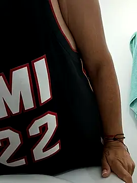 Snapshot of Xeena_ chatting on 03-16-26, 06:34 Xeena online show from 03-16-26, 06:34