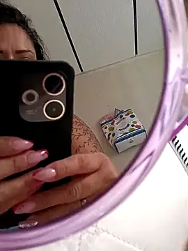 Zurley1102 online show from 12-21-25, 04:58