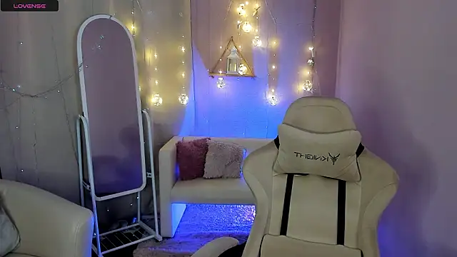 Snapshot of Hanako_Rey chatting on 02-04-26, 05:24 Hanako Rey online show from 02-04-26, 05:24