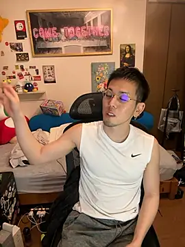 Snapshot of ippei0001 chatting on 11-07-25, 01:33 ippei0001 online show from 11-07-25, 01:33