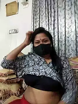 Snapshot of munni-506 chatting on 04-21-26, 06:23 munni-506 online show from 04-21-26, 06:23
