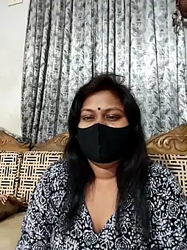 Snapshot of munni-506 chatting on 05-27-26, 10:29 munni-506 online show from 05-27-26, 10:29