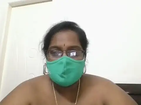Snapshot of hootypriya chatting on 11-08-25, 09:02 hootypriya online show from 11-08-25, 09:02