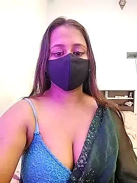 LoveLy-Soneya online show from 12-17-25, 11:38