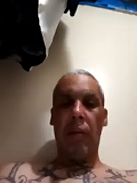 Snapshot of feoggt chatting on 06-17-26, 10:21 feoggt online show from 06-17-26, 10:21