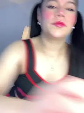 Snapshot of violettabond chatting on 05-19-26, 12:55 violettabond online show from 05-19-26, 12:55