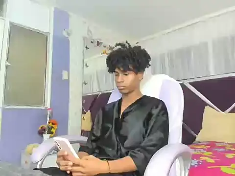 Snapshot of Santy_bigcock_01 chatting on 01-07-26, 02:30 Santy bigcock 01 online show from 01-07-26, 02:30