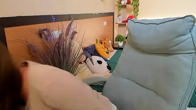 Nesie-Stoun online show from 11-17-25, 09:48