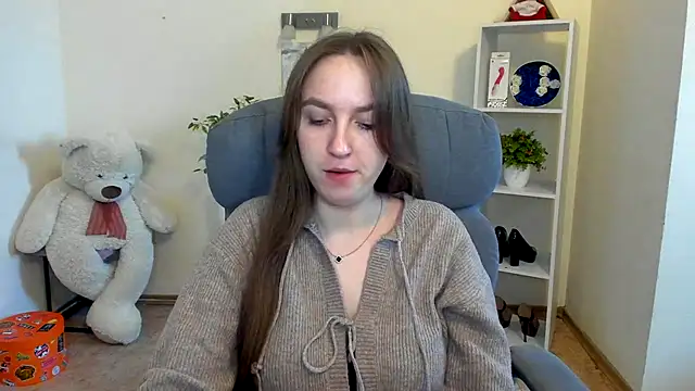 Nesie-Stoun online show from 11-18-25, 09:47