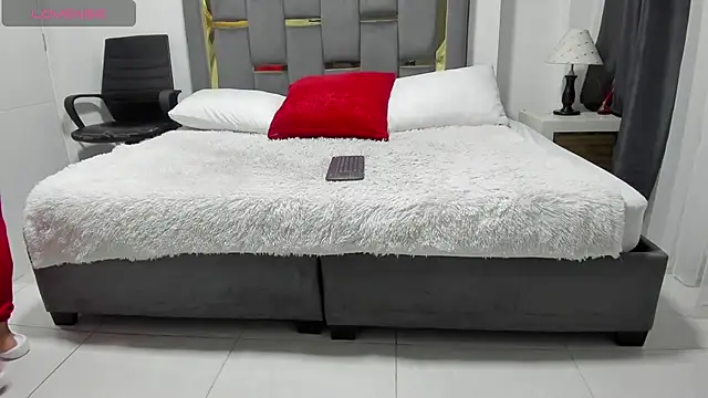 CatleyaSmith online show from 01-15-26, 11:59