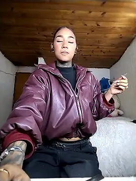 lyam ebony  online show from 01-08-26, 05:54