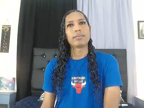 MiaCoock online show from 12-05-25, 12:47