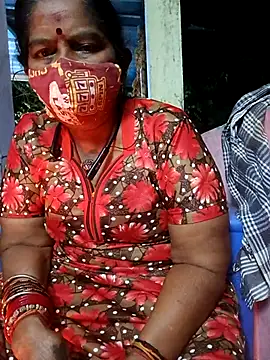 Snapshot of savithasree chatting on 07-04-26, 06:14 savithasree online show from 07-04-26, 06:14