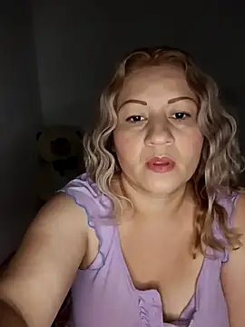 Karoline milf hot online show from 11-12-25, 03:40