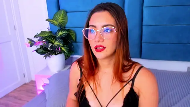 Snapshot of SaraAlvarezx chatting on 03-02-26, 05:08 SaraAlvarezx online show from 03-02-26, 05:08