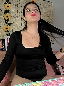 Snapshot of Lorenaa1 chatting on 05-03-26, 09:21 Lorenaa1 online show from 05-03-26, 09:21