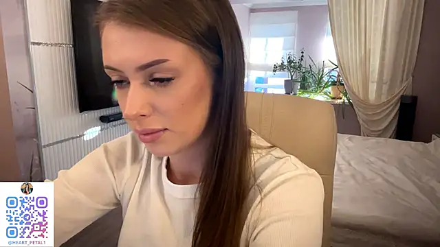 Snapshot of mona_star chatting on 11-15-25, 11:51 mona star online show from 11-15-25, 11:51