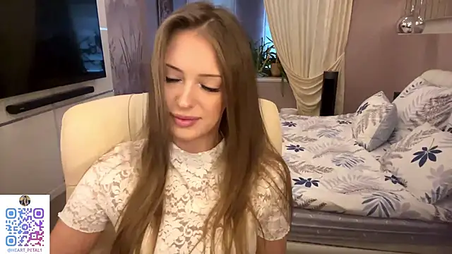 Snapshot of mona_star chatting on 11-30-25, 09:13 mona star online show from 11-30-25, 09:13