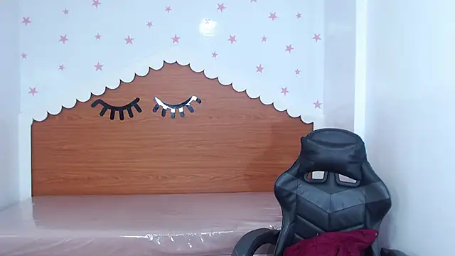 scarlett percy t online show from 01-10-26, 02:02